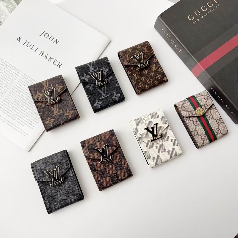 LV card bag 15
